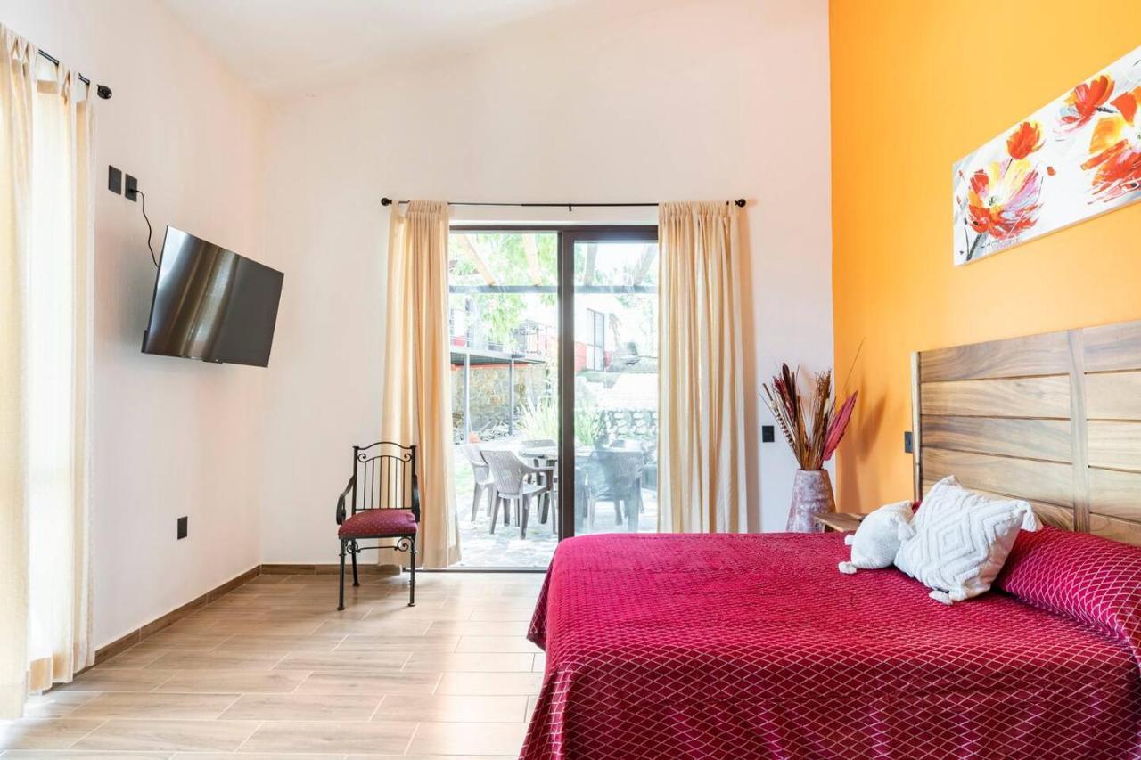 Mid Town Tapalpa Villa ภายนอก รูปภาพ